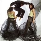 Mahrem, sahne ve kostümleri, Venedik Bienali 3. ve 4. Dans Festivali, 2005-2006 Fotoğraf: Azmi Dölen